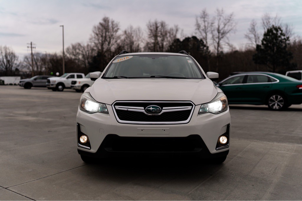 2016 Subaru Crosstrek Image 2