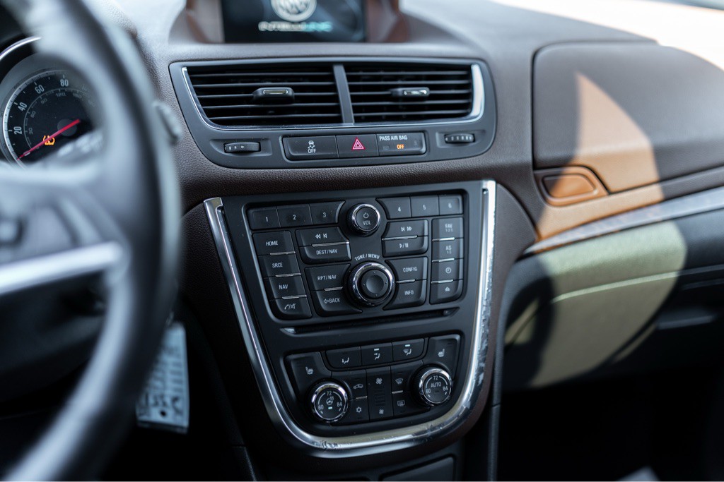 2016 Buick Enclave Image 9