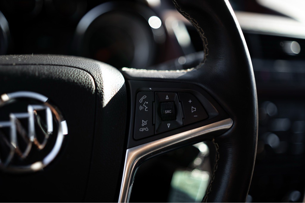 2016 Buick Enclave Image 16