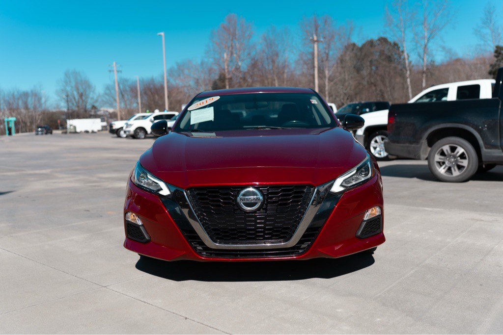 2019 Nissan Altima Image 2