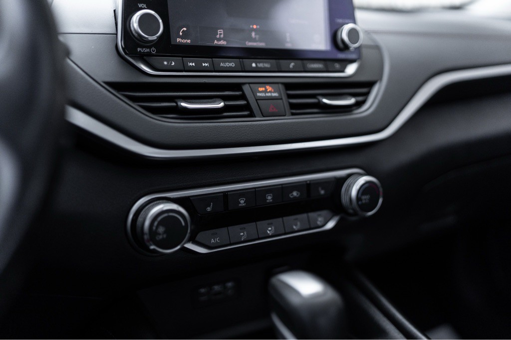 2019 Nissan Altima Image 15