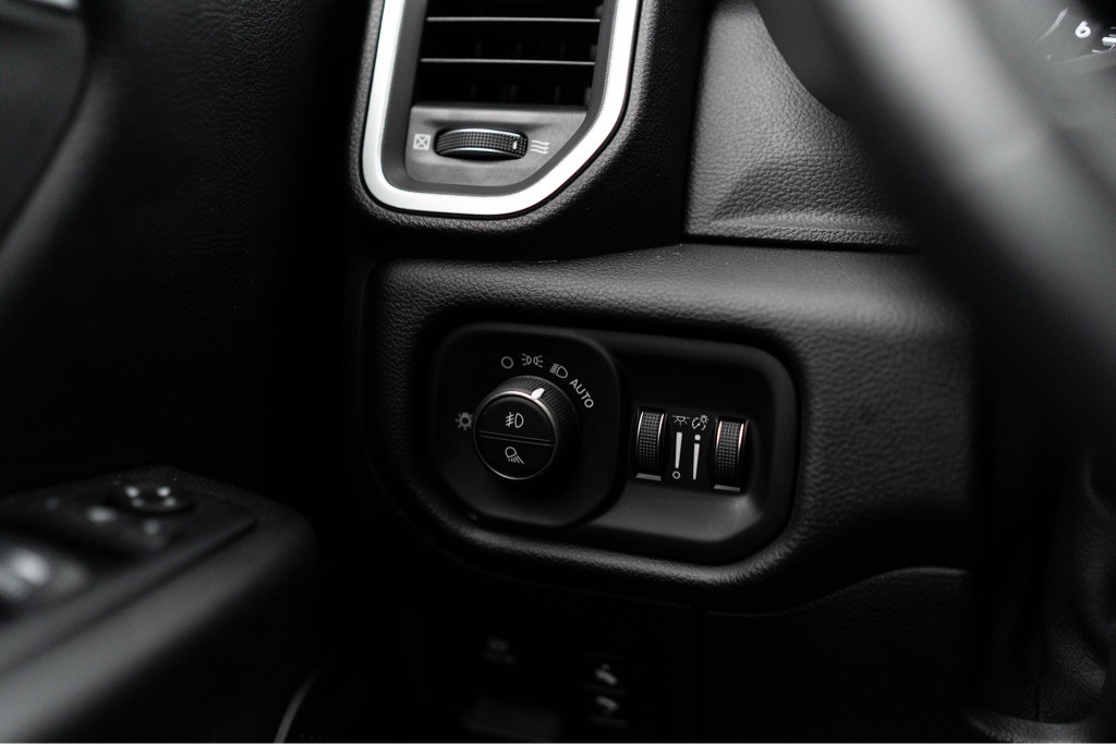 2019 RAM 1500 Image 15