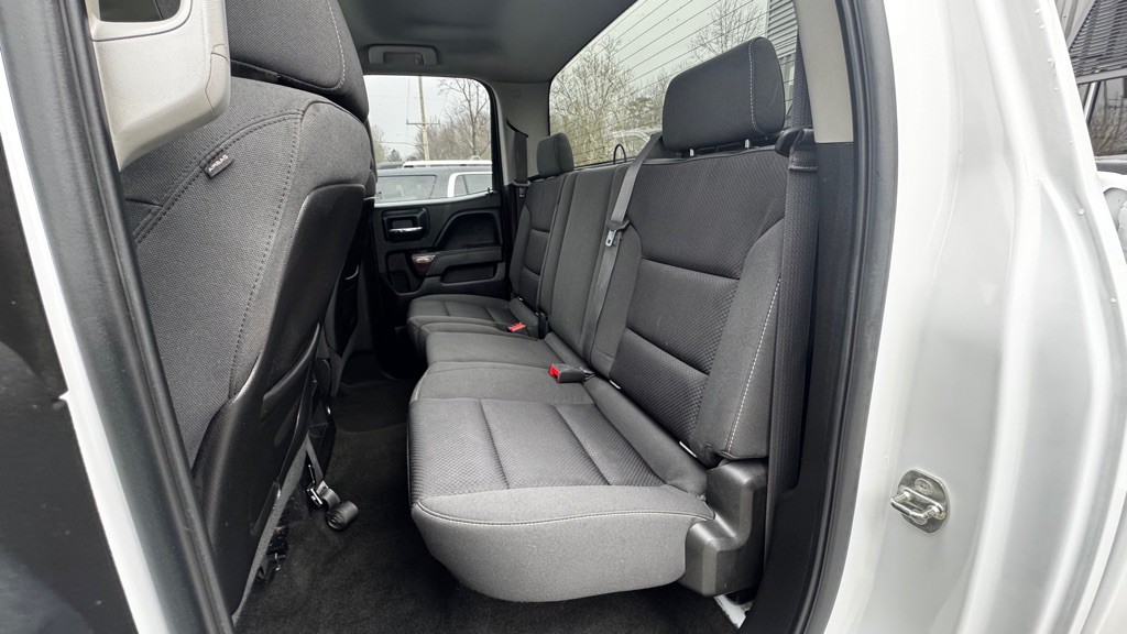 2015 GMC Sierra Image 9