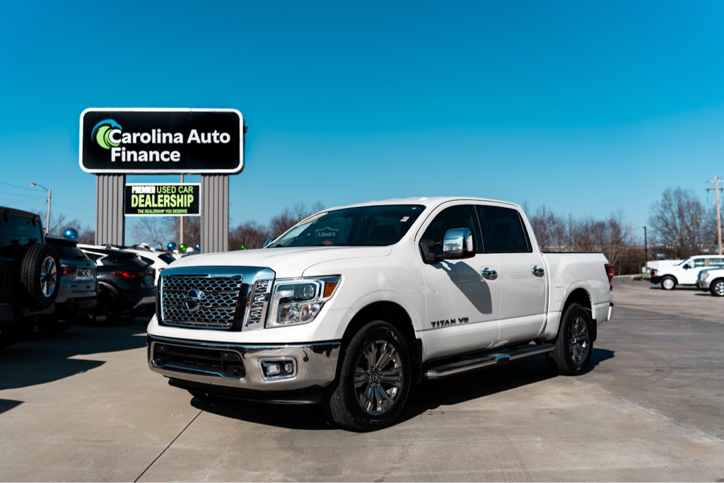 2019 Nissan Titan Image 1