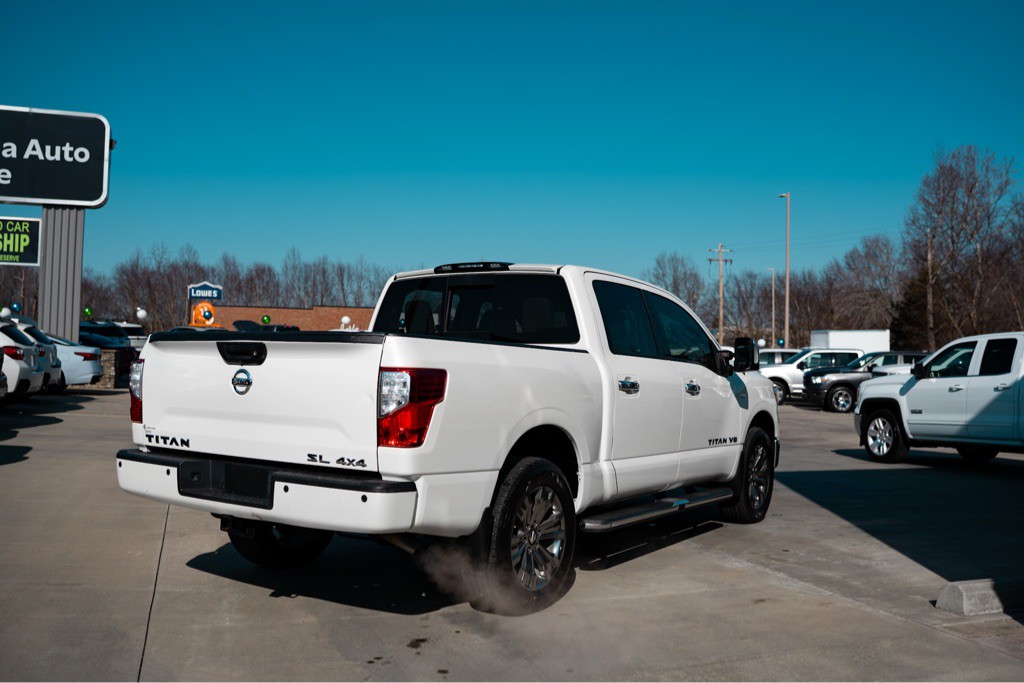 2019 Nissan Titan Image 4