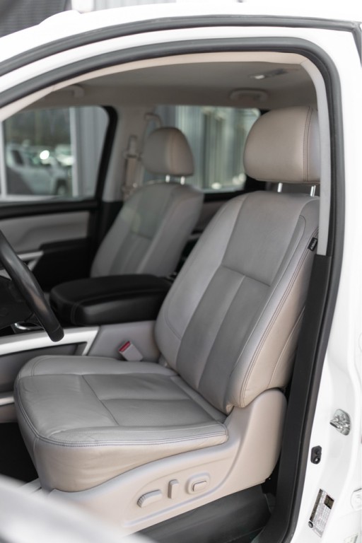 2019 Nissan Titan Image 7