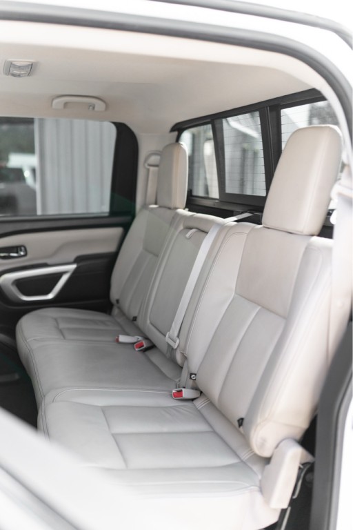 2019 Nissan Titan Image 8