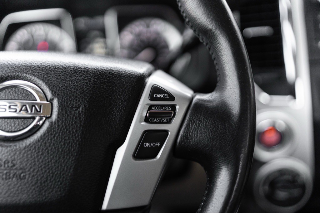 2019 Nissan Titan Image 10