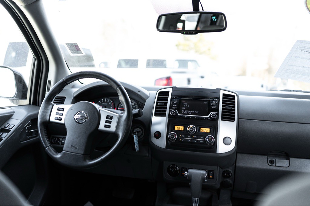 2018 Nissan Frontier Image 9