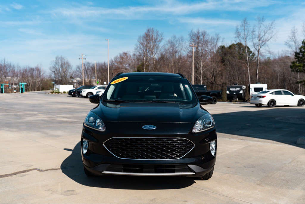 2021 Ford Escape Image 2