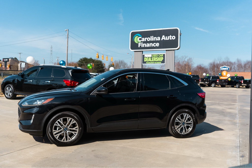 2021 Ford Escape Image 3