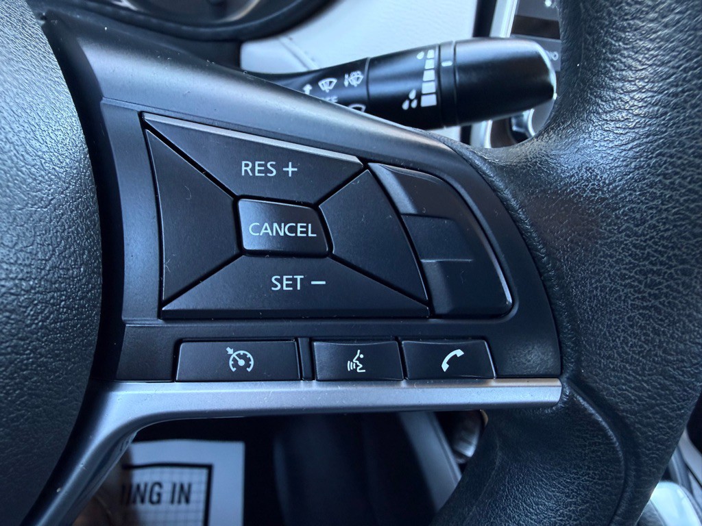 2021 Nissan Versa Image 11