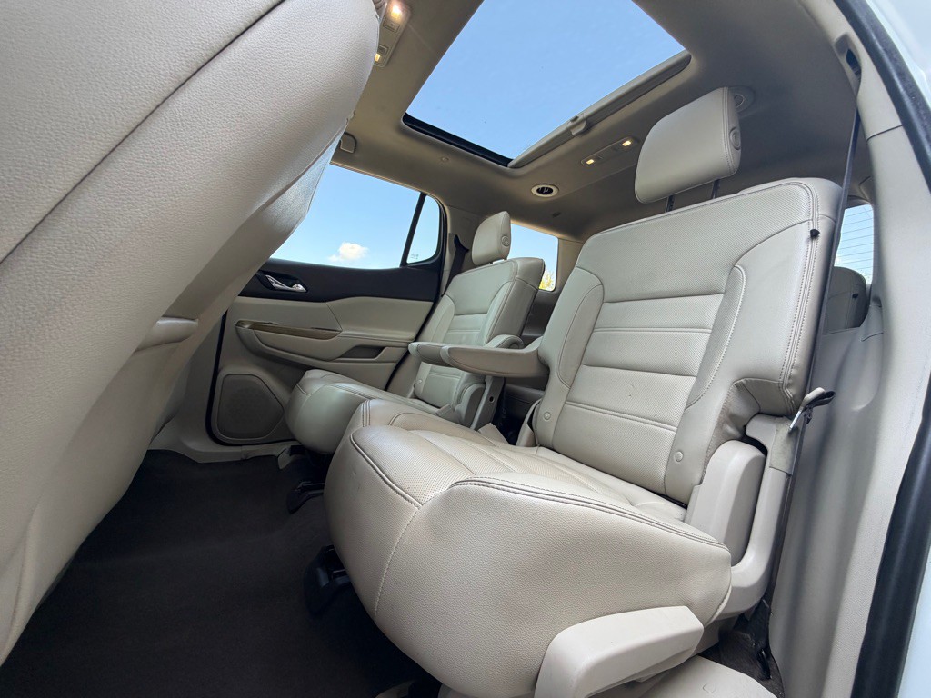 2019 GMC Acadia Image 8