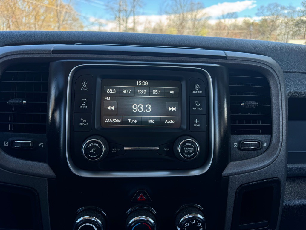 2018 RAM 3500 Image 12