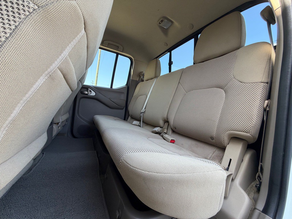 2018 Nissan Frontier Image 16