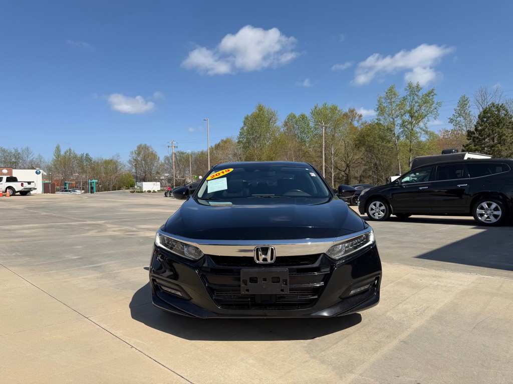 2019 Honda Accord Image 3
