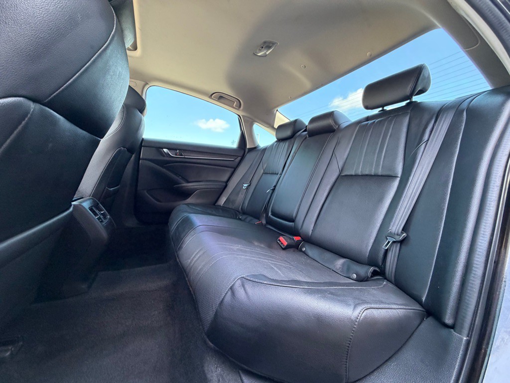 2019 Honda Accord Image 7