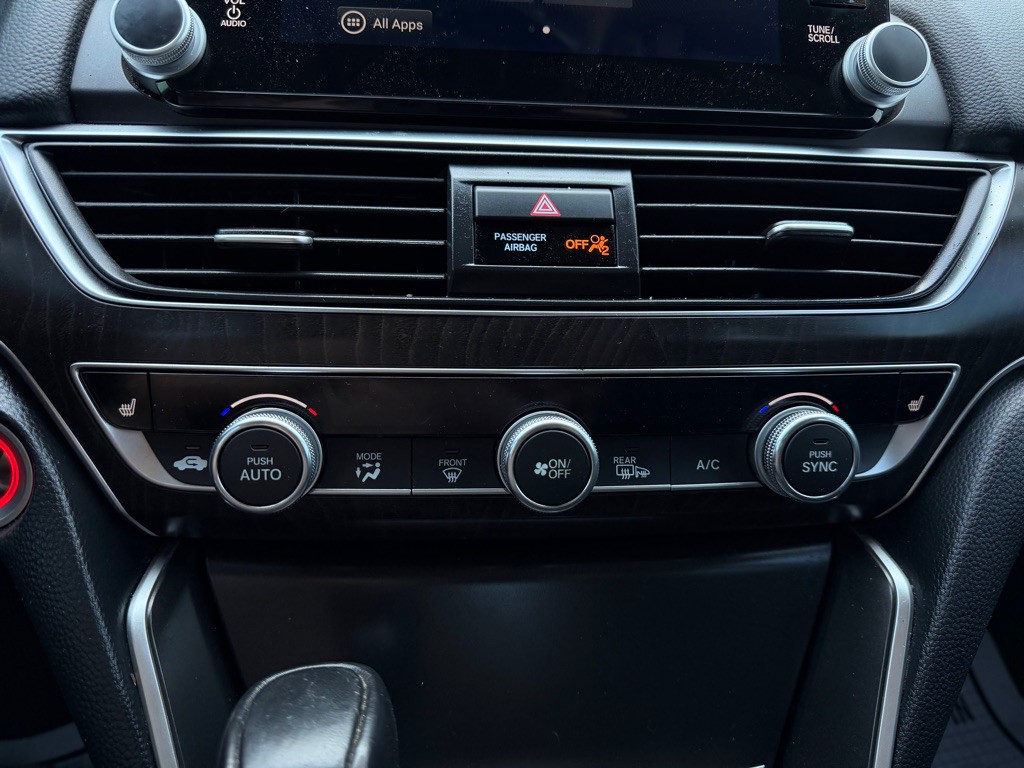 2019 Honda Accord Image 14