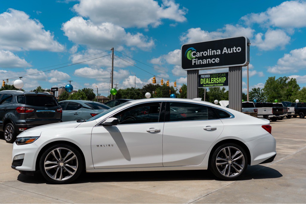 2023 Chevrolet Malibu Image 3