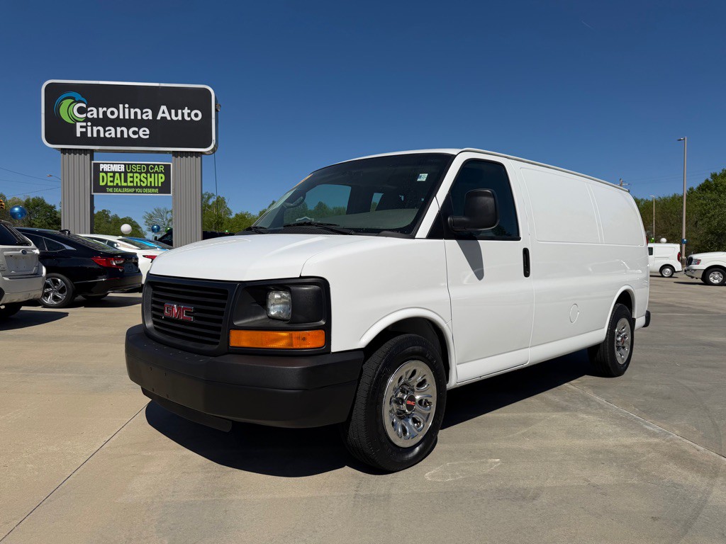 2014 GMC Savana Image 1