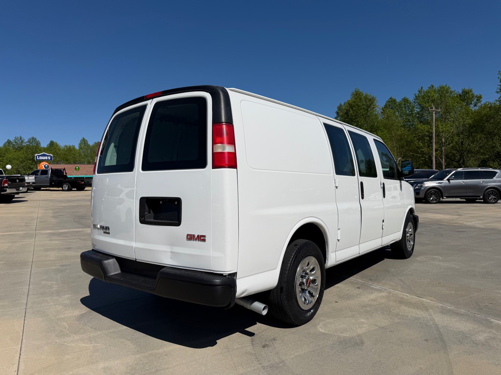 2014 GMC Savana Image 4
