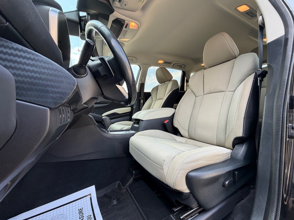 2023 Subaru Ascent Image 8