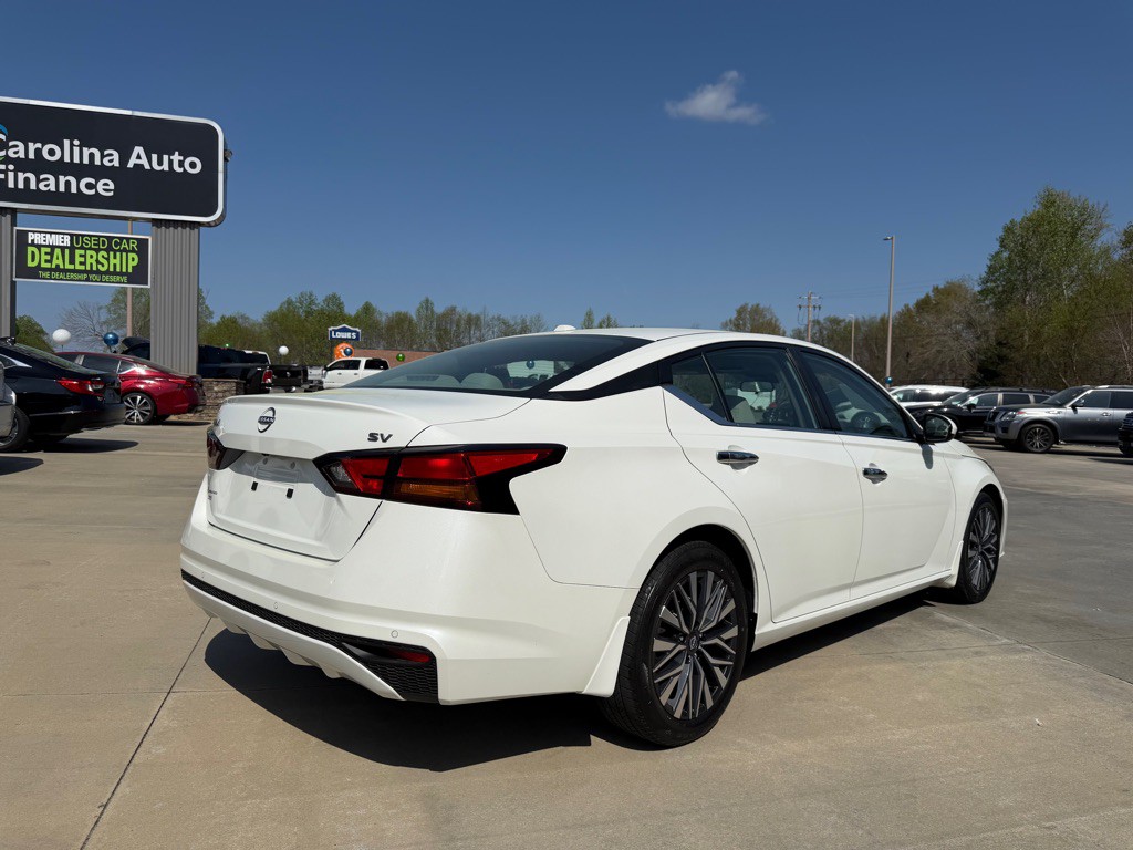 2023 Nissan Altima Image 4