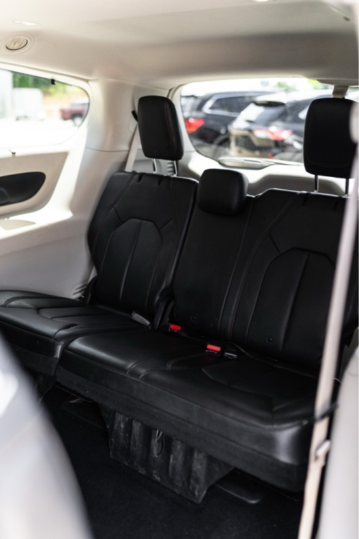 2019 Chrysler Pacifica Image 10