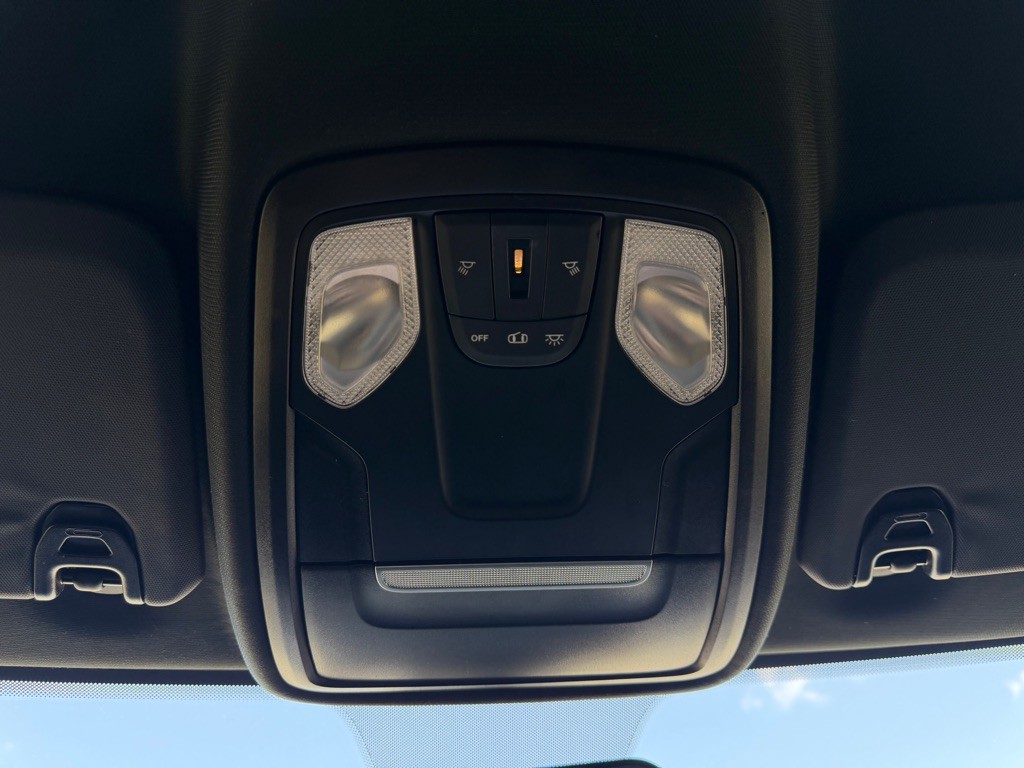 2022 RAM 3500 Image 17