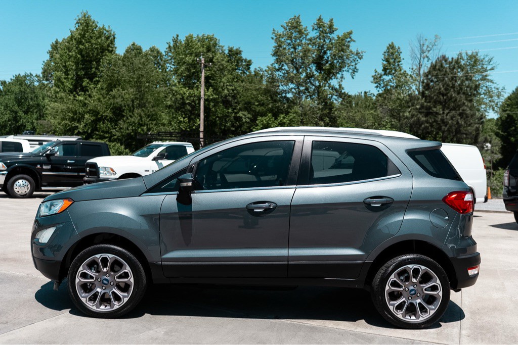 2020 Ford Econoline Image 3