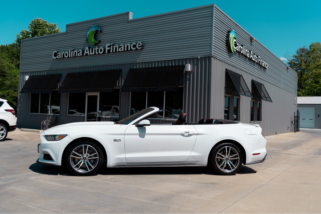 2016 Ford Mustang Image 2