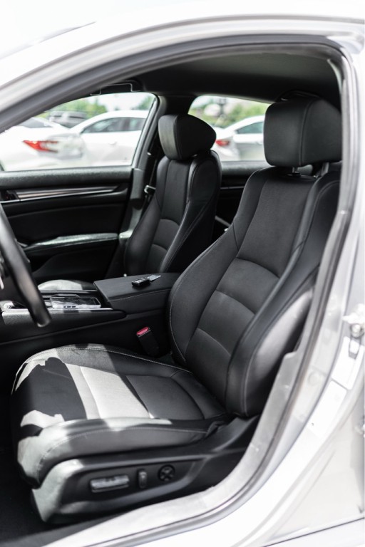 2018 Honda Accord Image 9