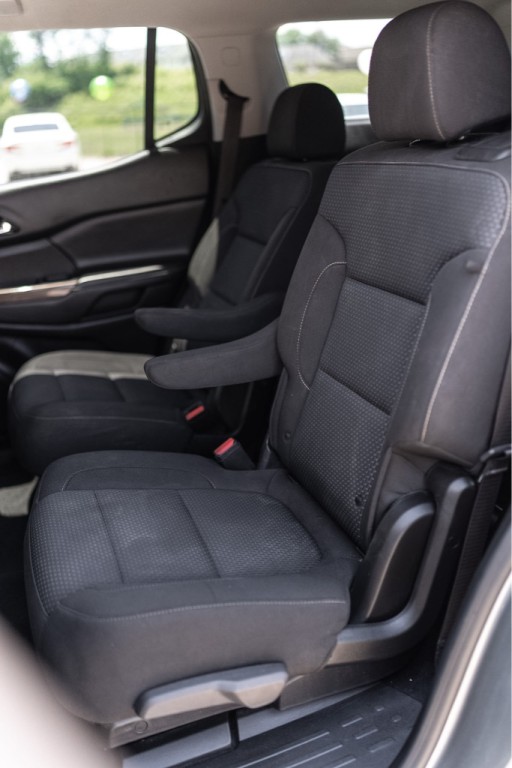 2023 GMC Acadia Image 9
