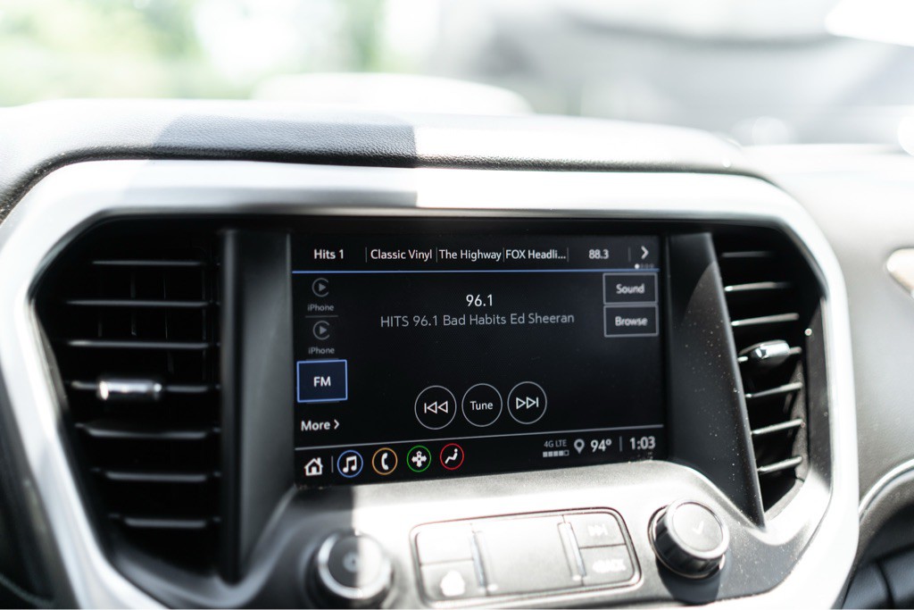 2023 GMC Acadia Image 11