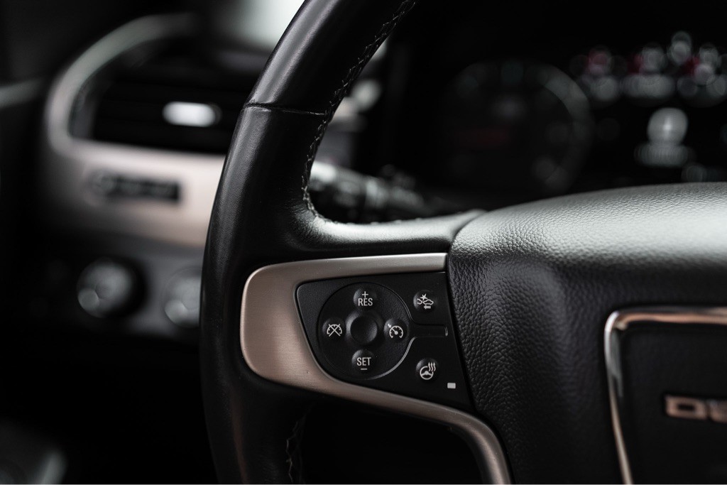 2017 GMC Yukon Image 17