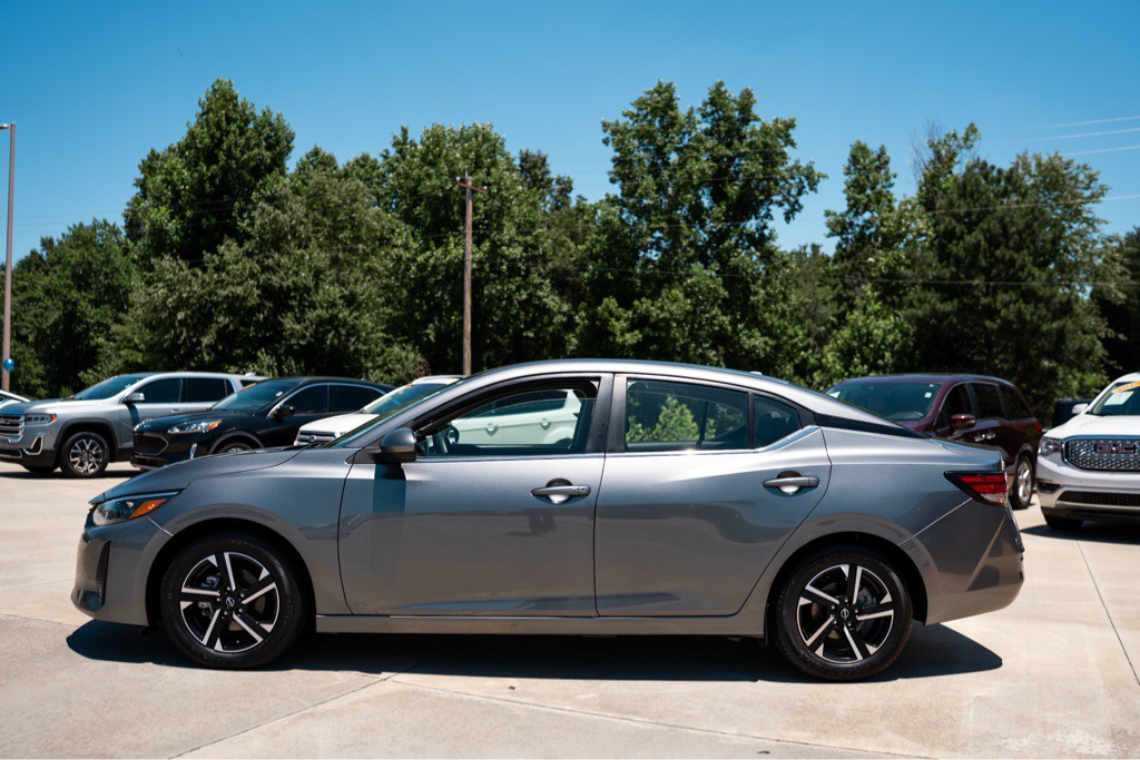 2024 Nissan Sentra Image 2