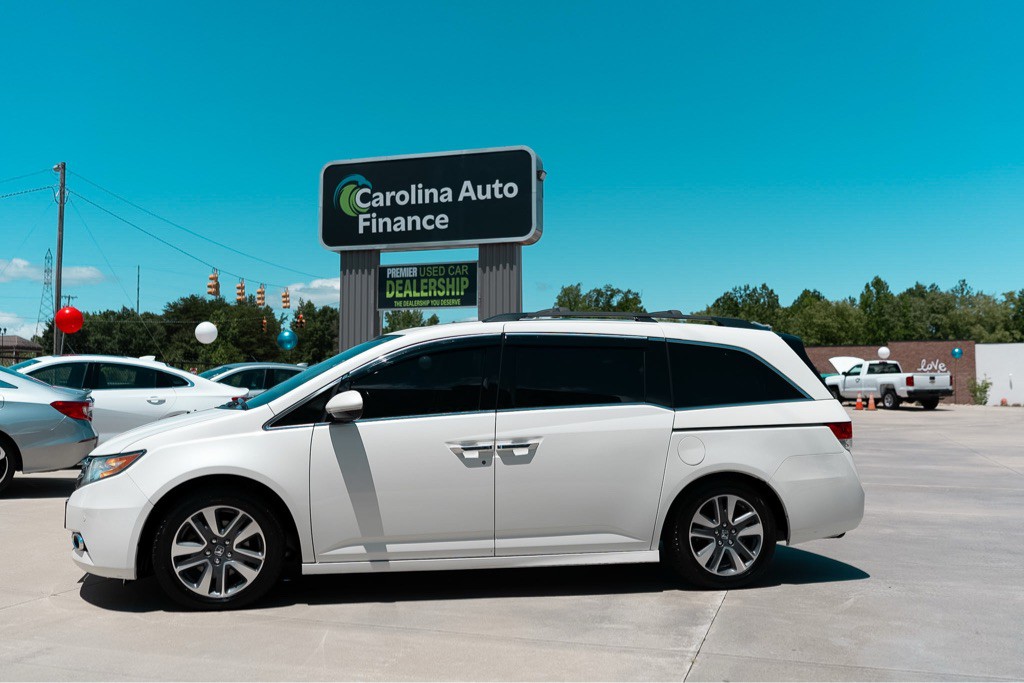 2015 Honda Odyssey Image 2