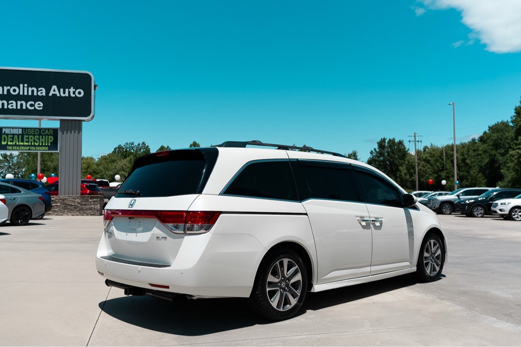 2015 Honda Odyssey Image 3