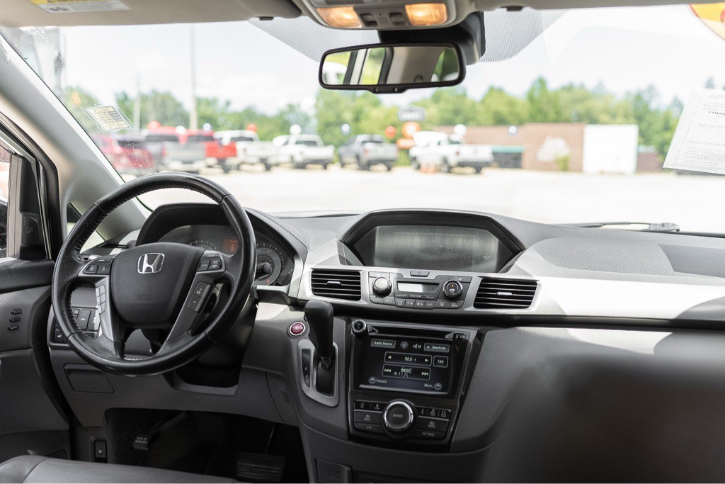 2015 Honda Odyssey Image 6