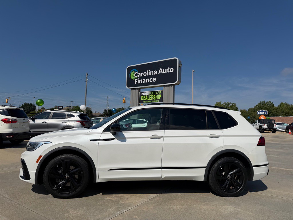 2023 Volkswagen Tiguan Image 2