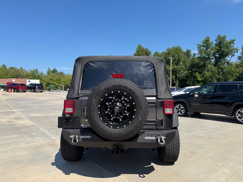 2014 Jeep Wrangler Image 5