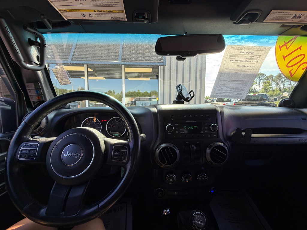 2014 Jeep Wrangler Image 9