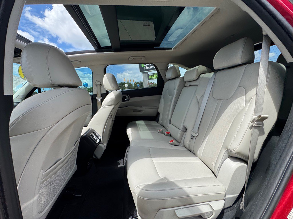 2022 Kia Sorento Image 8