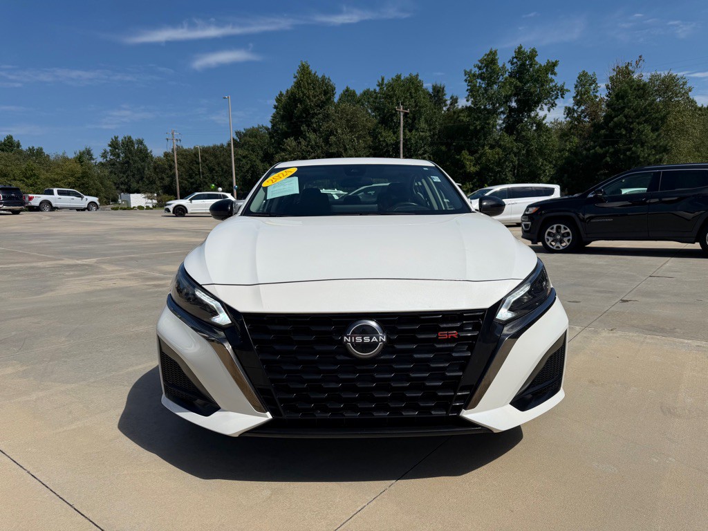 2024 Nissan Altima Image 2