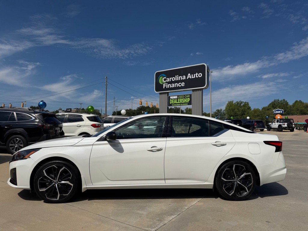 2024 Nissan Altima Image 3