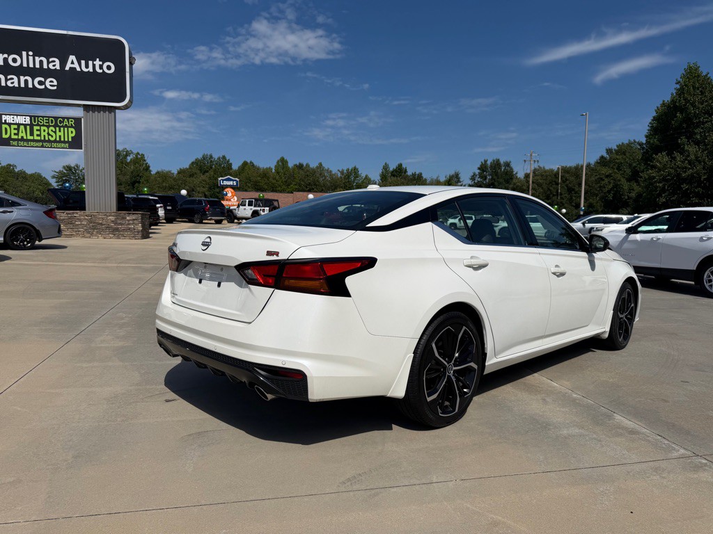 2024 Nissan Altima Image 4