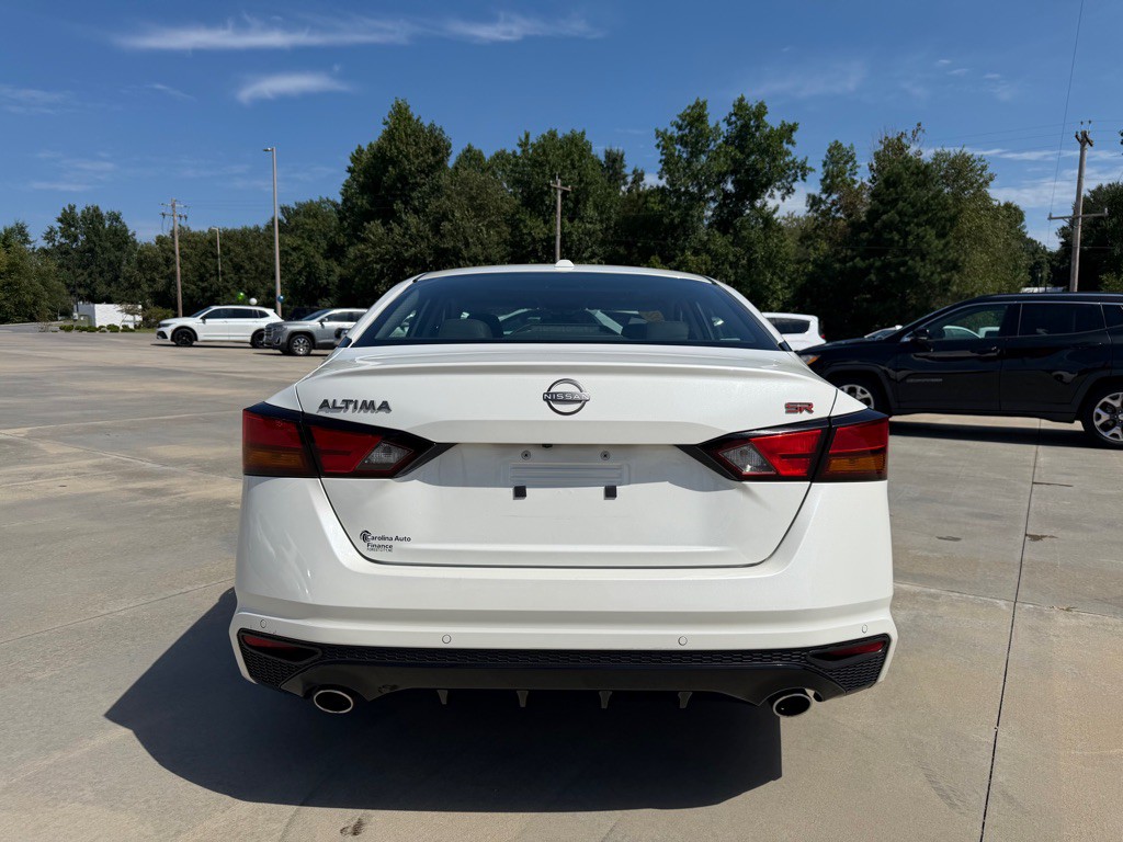 2024 Nissan Altima Image 5
