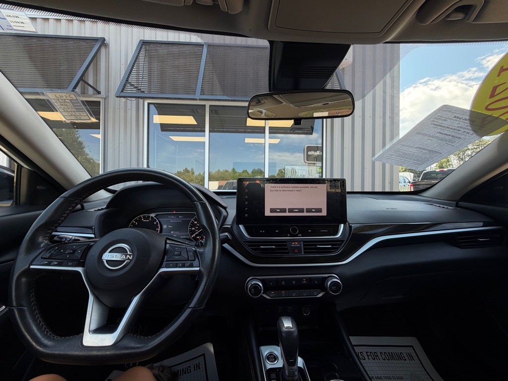2024 Nissan Altima Image 9