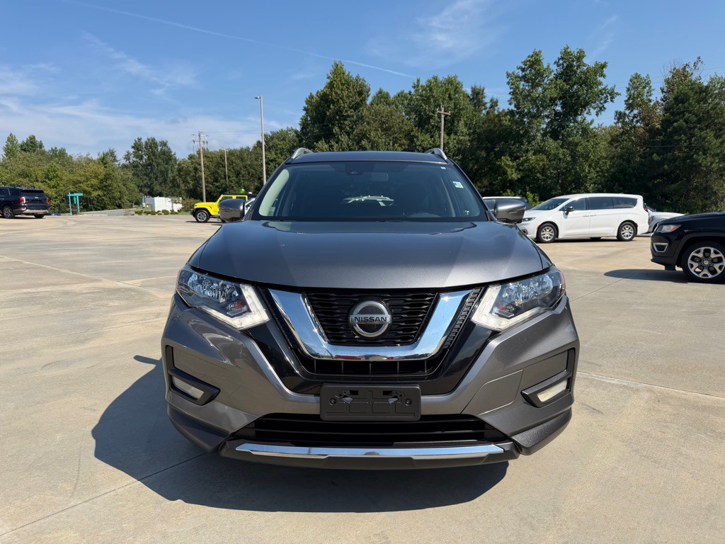 2020 Nissan Rogue Image 2