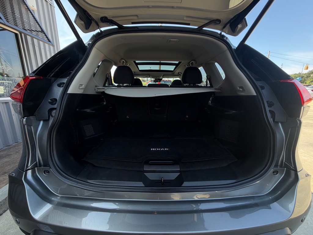 2020 Nissan Rogue Image 20